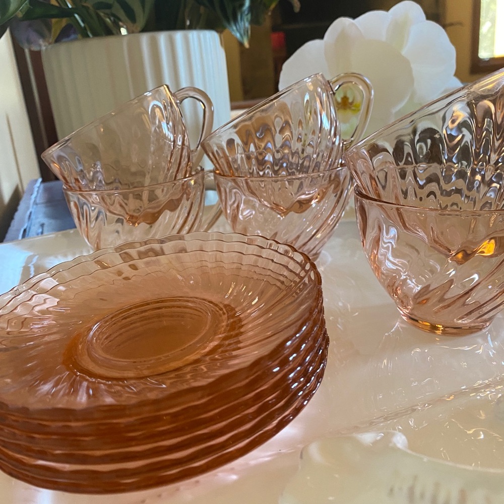 Vintage Arcoroc France Pink Swirl Rosaline Glass Cups & Saucers Set of 6